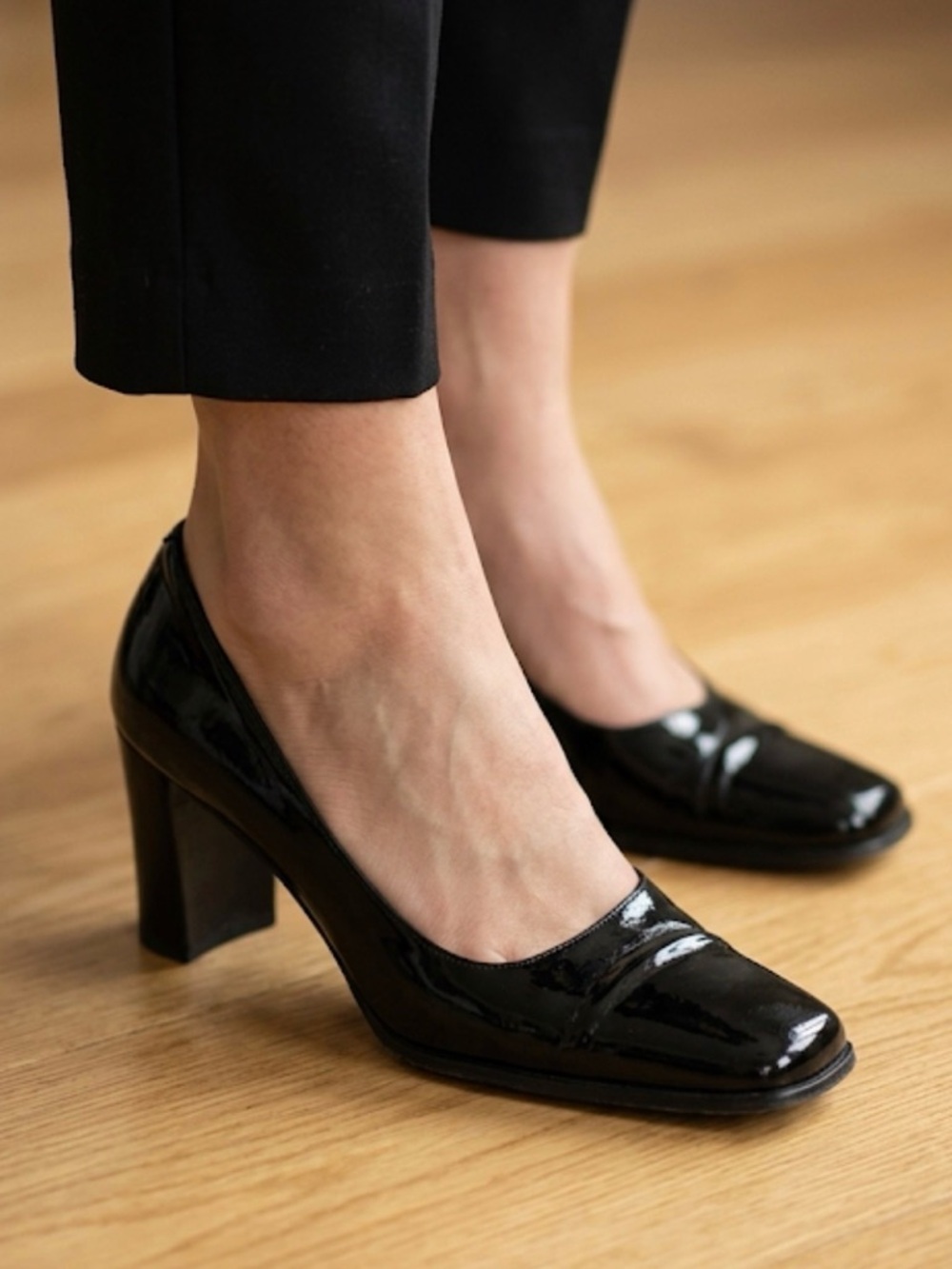 Via Spiga Black Patent Leather Heels